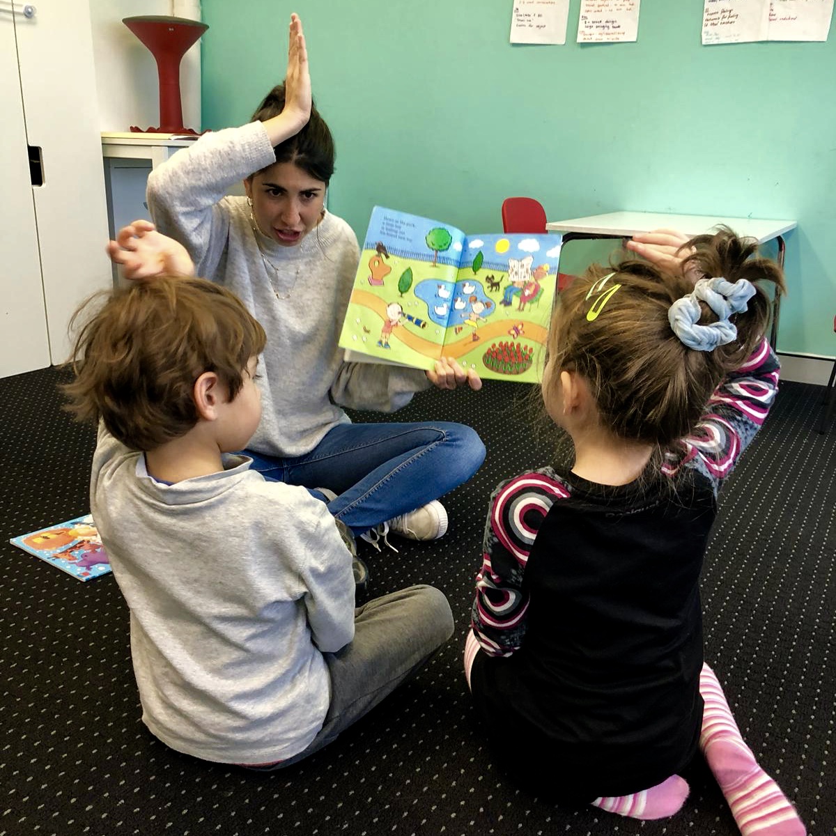 Young girl in an Early Start Denver Model ESDm early intervention session with a Certified ESDM Therapist in Bondi Junction and Mascot in Sydney