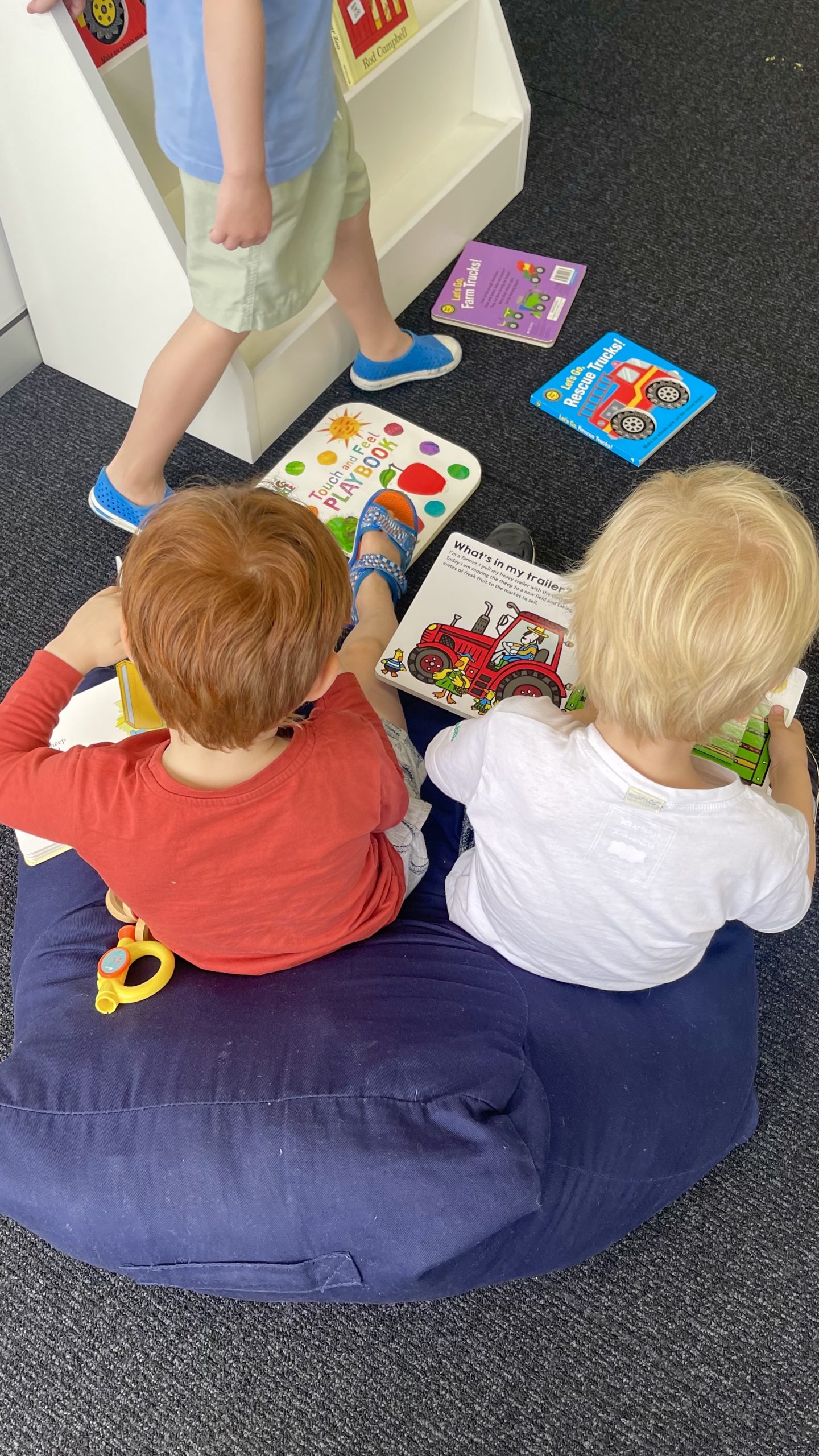 Children doing an ESDM session in Sydney at Bondi Junction and Mascot